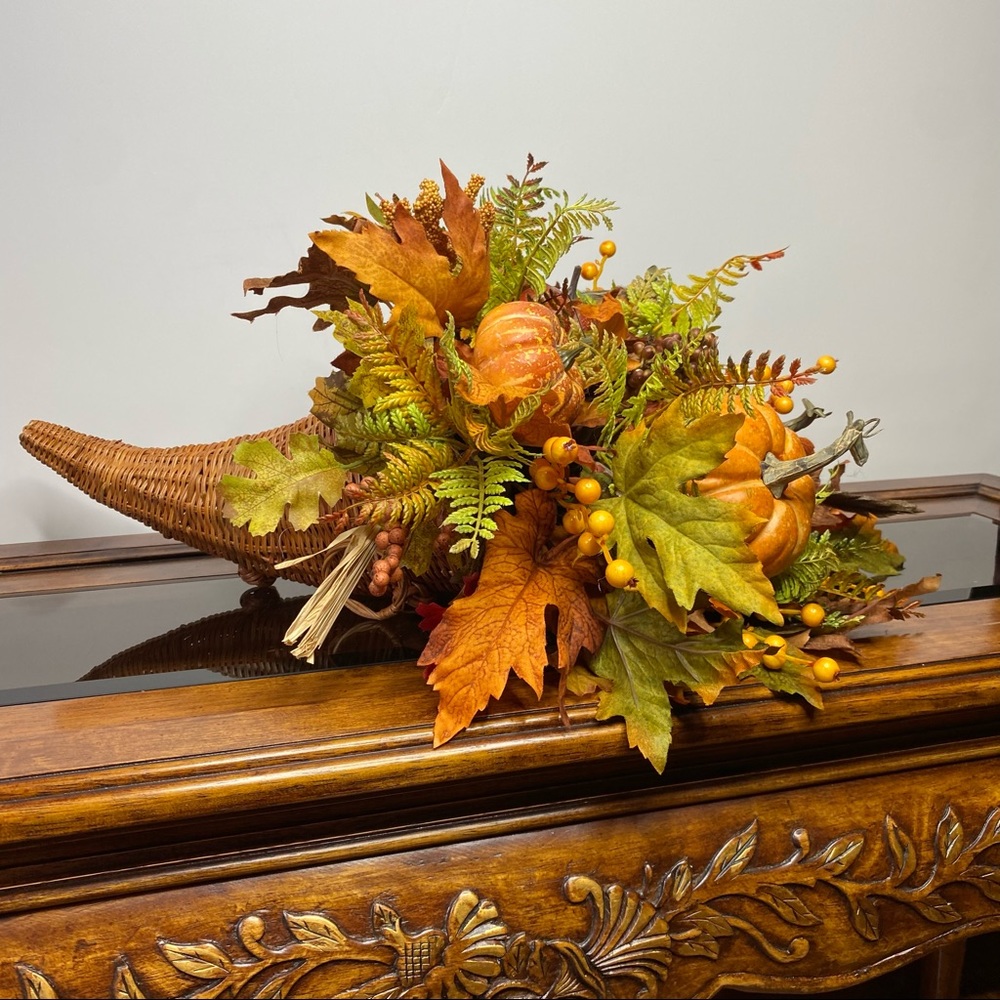 🍁SOLD🍁Fall Cornucopia or Horn of Plenty